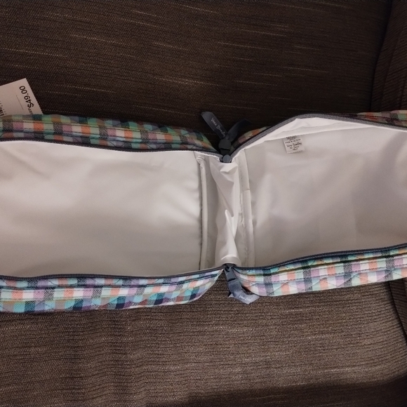 NWT Vera Bradley Lunchbox & Zip ID and Lanyard! - Picture 6 of 7